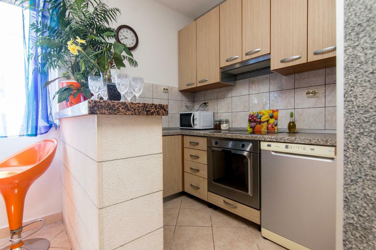 Apartments Jakov Mirca  Bagian luar foto