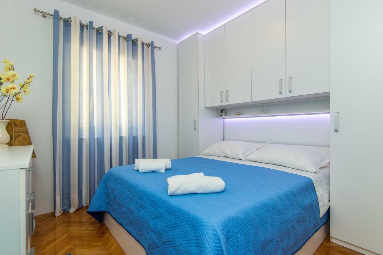 Apartments Jakov Mirca  Bagian luar foto