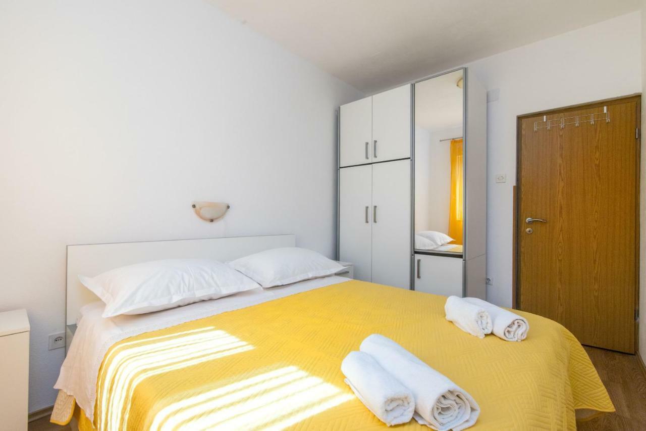 Apartments Jakov Mirca  Bagian luar foto
