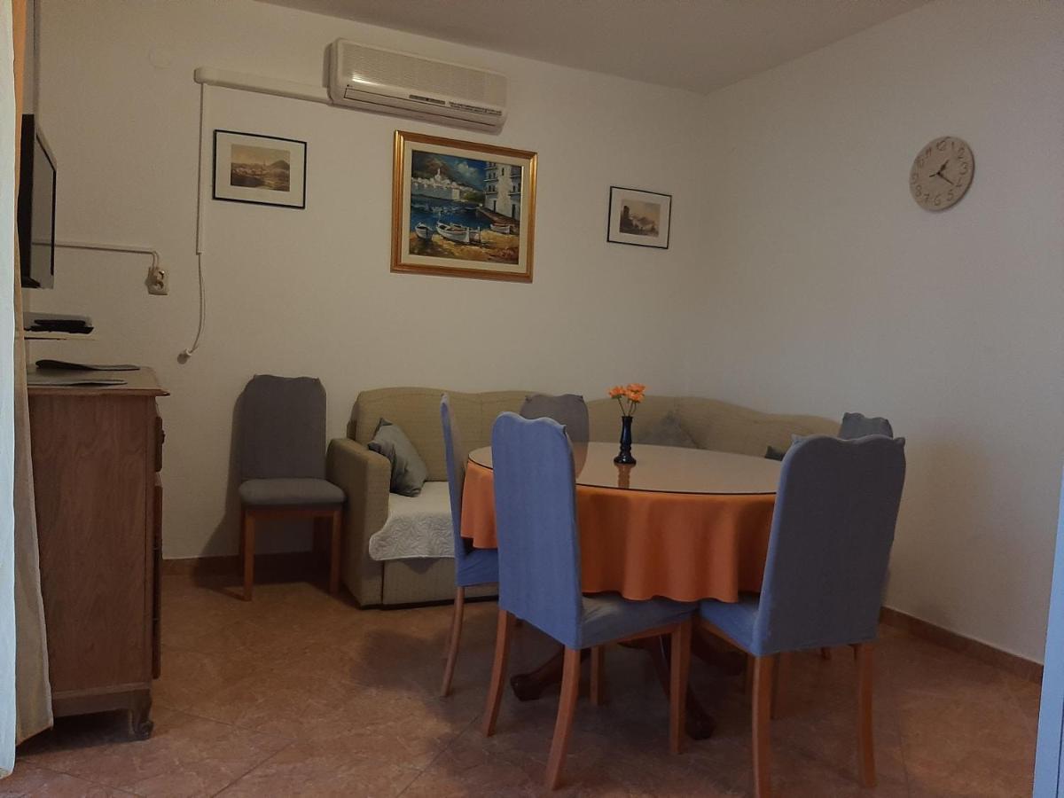 Apartments Jakov Mirca  Bagian luar foto